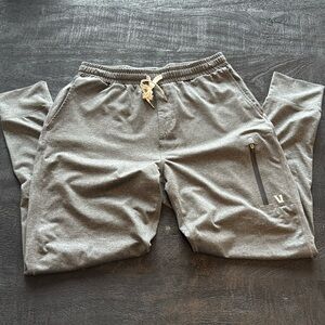 Vuori joggers